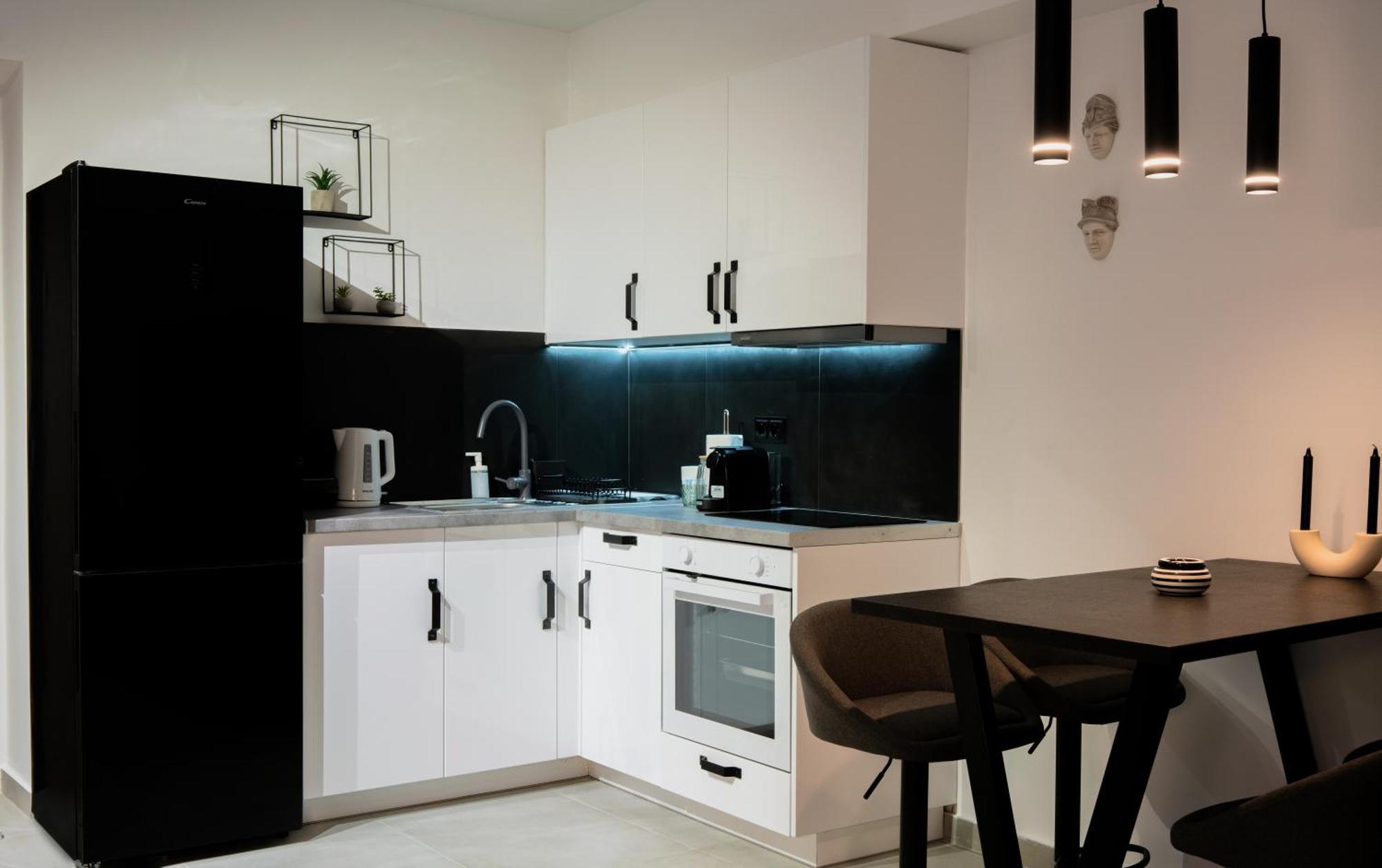 Essel Noir - A Hidden Gem With A Magnificent Acropolis View Apartamento Atenas Exterior foto