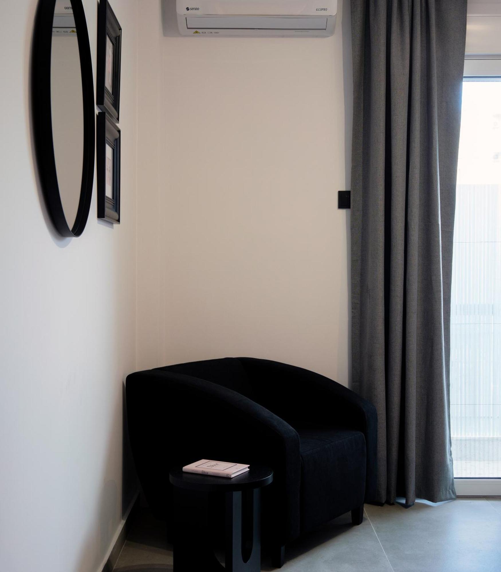 Essel Noir - A Hidden Gem With A Magnificent Acropolis View Apartamento Atenas Exterior foto